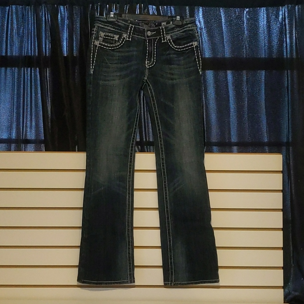 Women's Miss Me Embroidered Pocket Jeans